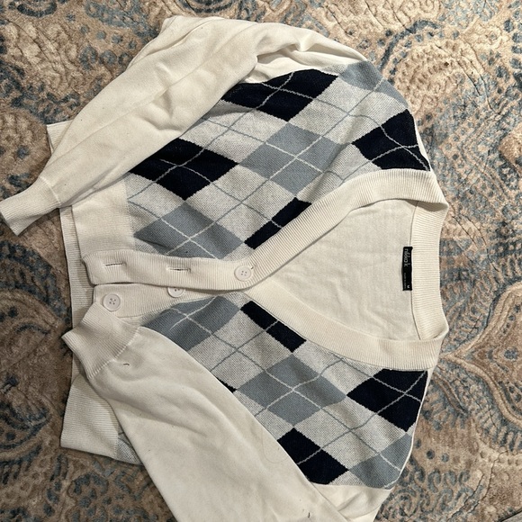 Cardigan - Picture 2 of 2